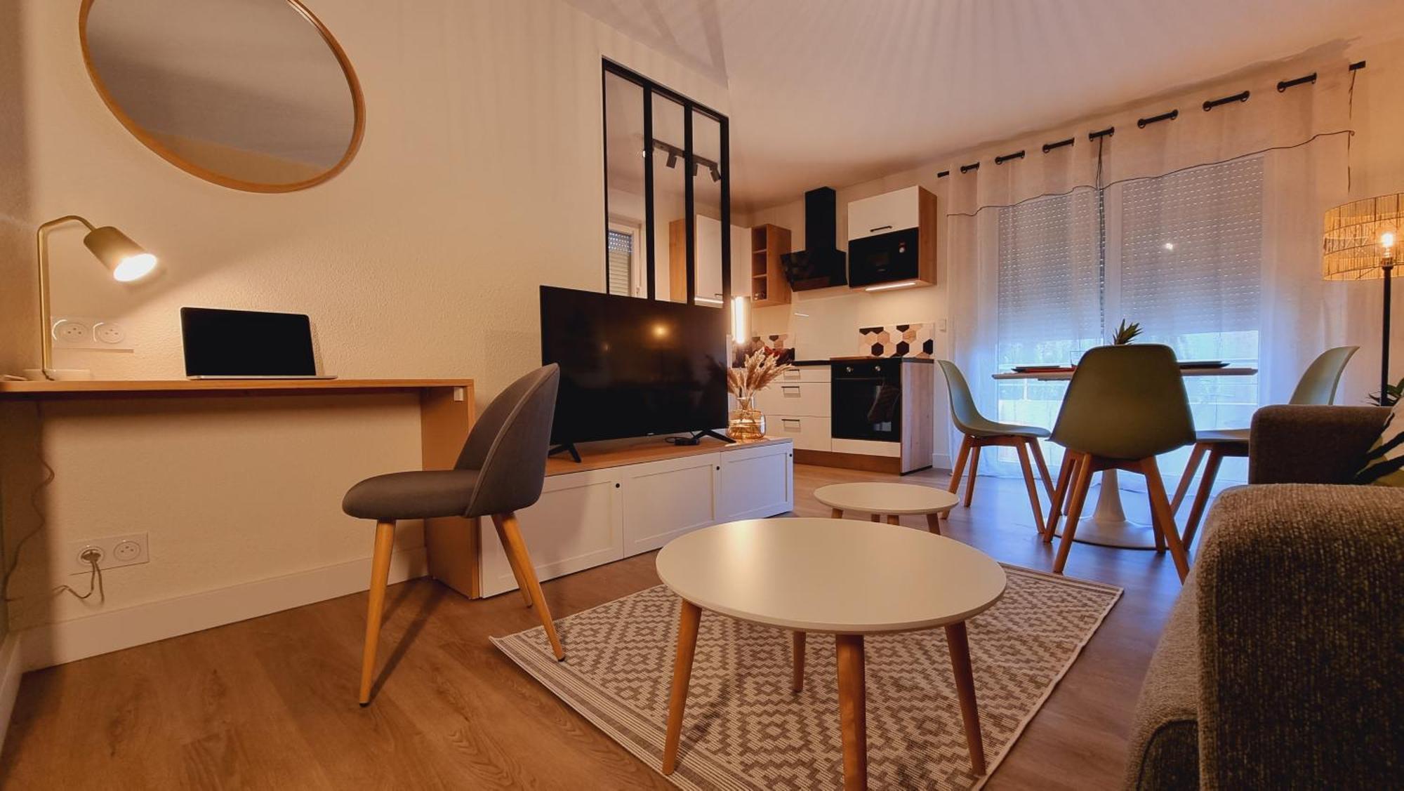 T2 Quartier Mermoz, 2 Places De Parking Privees Apartment *